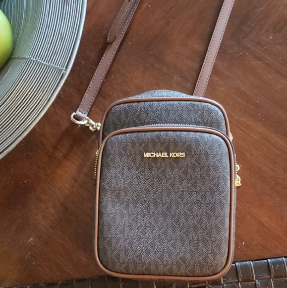 Michael Kors Black and Brown Belt Bag - Picture 1 of 6